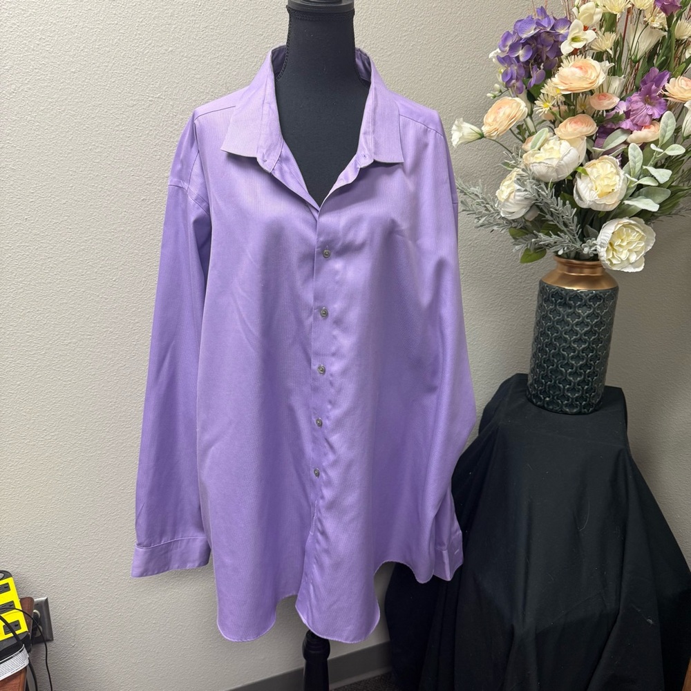 Calvin Klein Slim Fit Lavender Dress Shirt Men’s Non-Iron Long